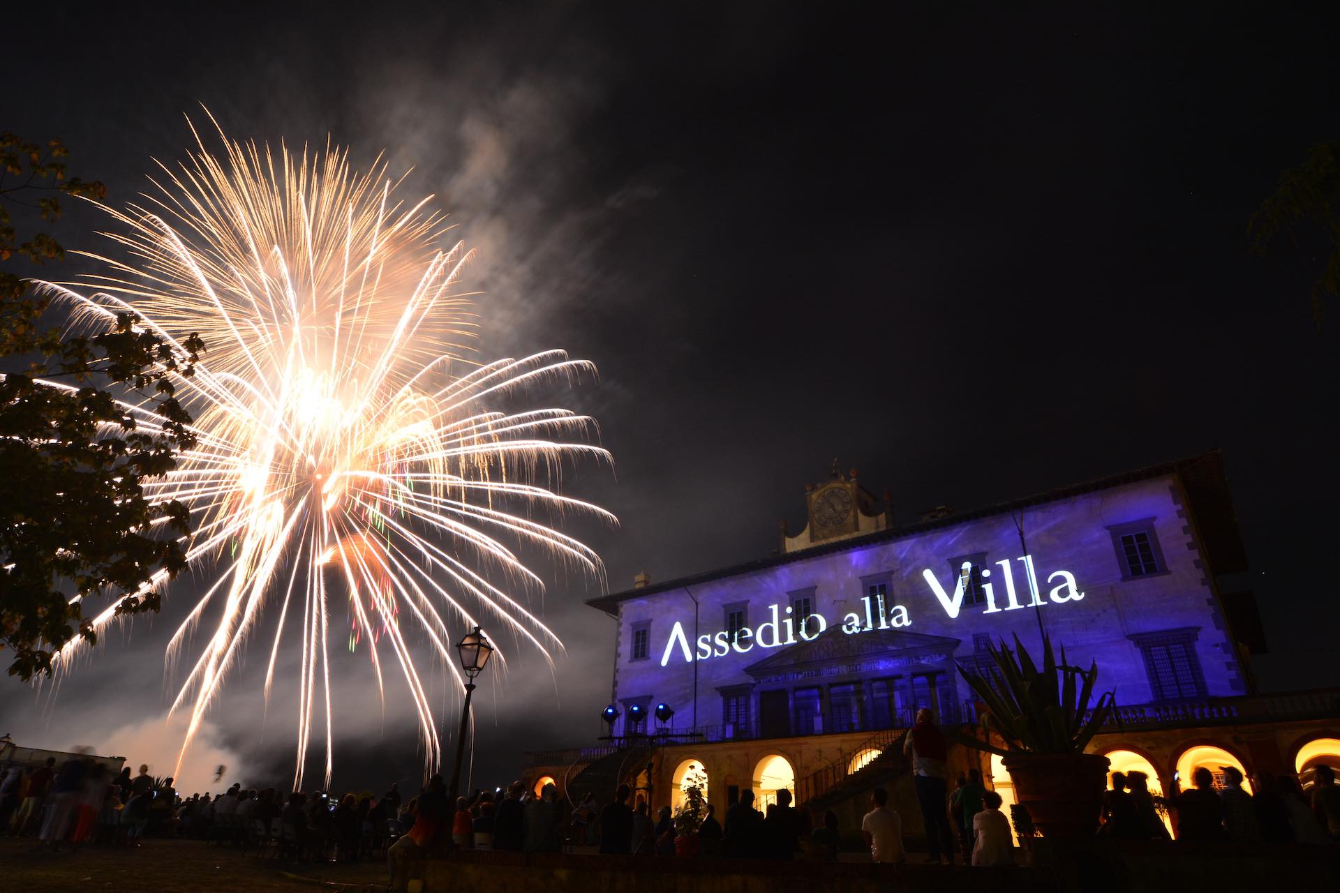 ASSEDIO ALLA VILLA